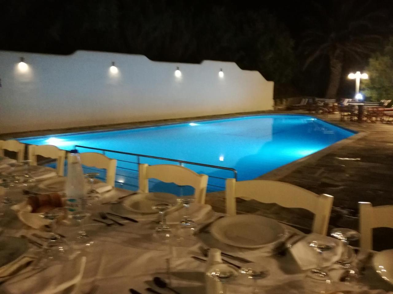 Apollon Suites Karystos  Extérieur photo