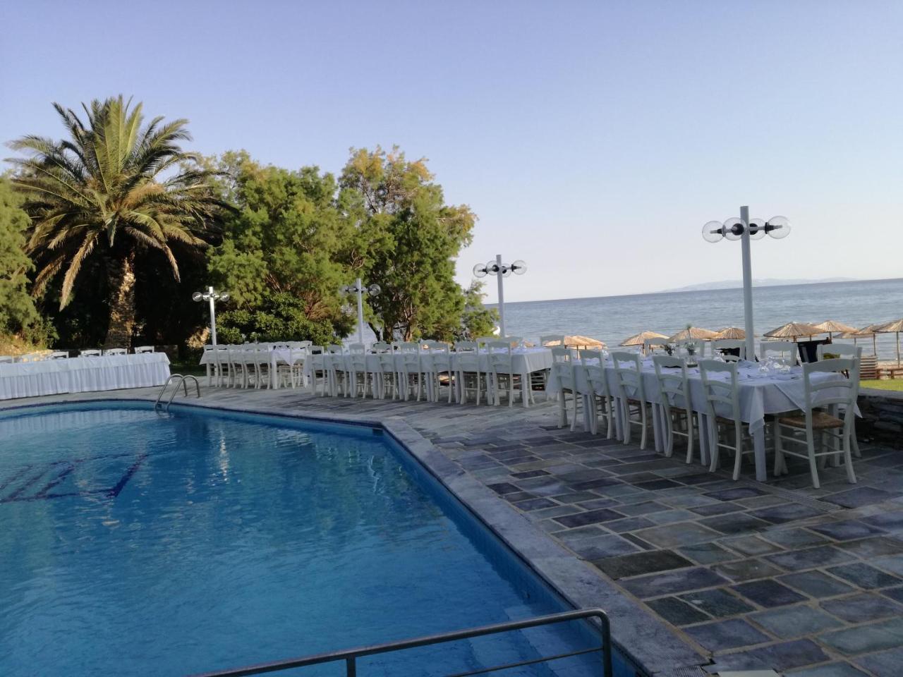 Apollon Suites Karystos  Extérieur photo